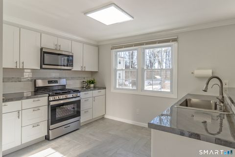 Tiny photo for 10 Carolina Drive #APT 25, Montville, CT 06370 (MLS # 24148252)