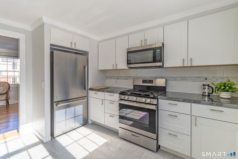 Tiny photo for 10 Carolina Drive #APT 25, Montville, CT 06370 (MLS # 24148252)