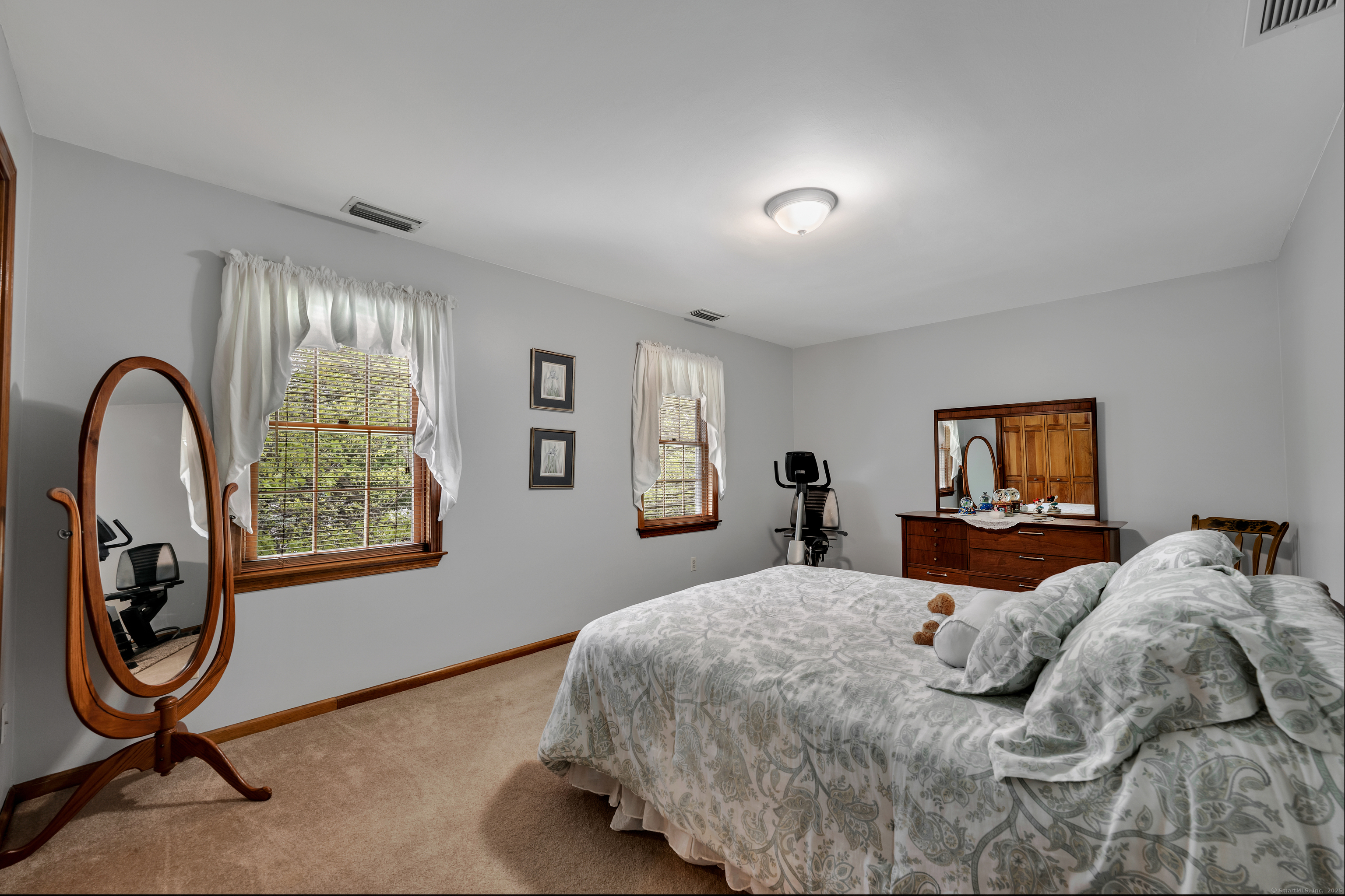 18 Greystone Drive, Southington, Connecticut image 27