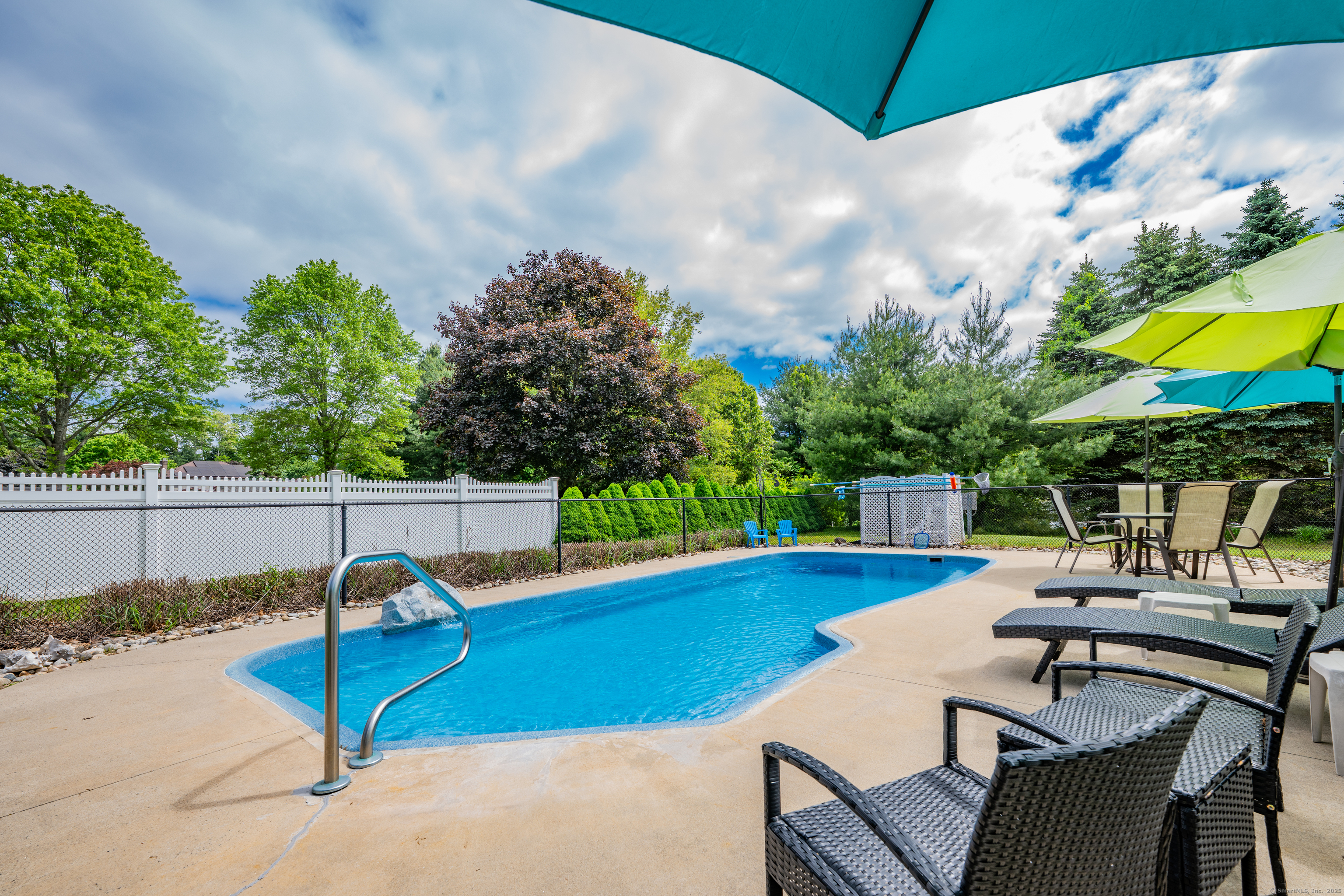 18 Greystone Drive, Southington, Connecticut image 33