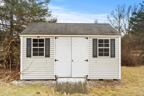 A home in Killingly