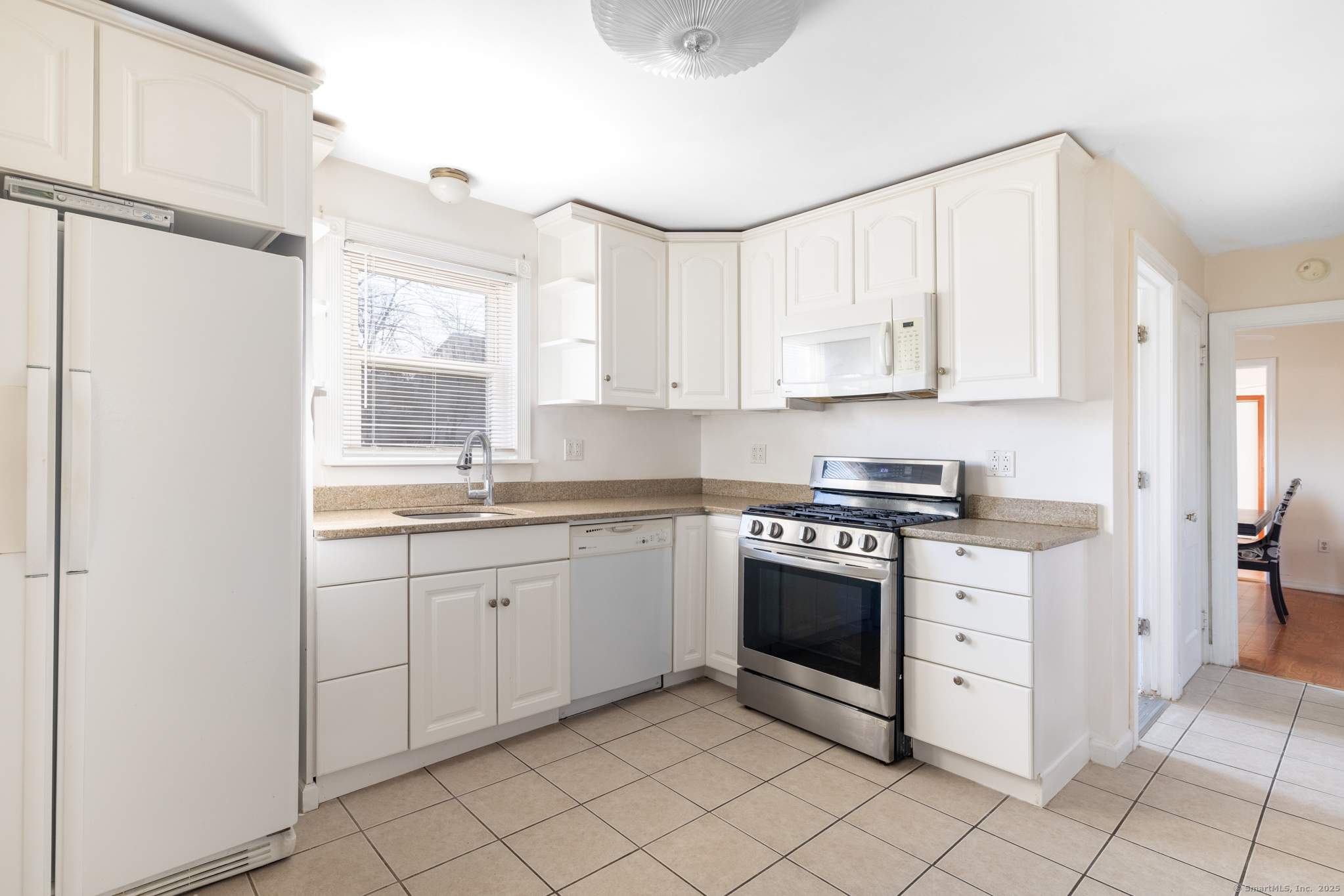 23 Capewell Avenue, Watertown, Connecticut image 2