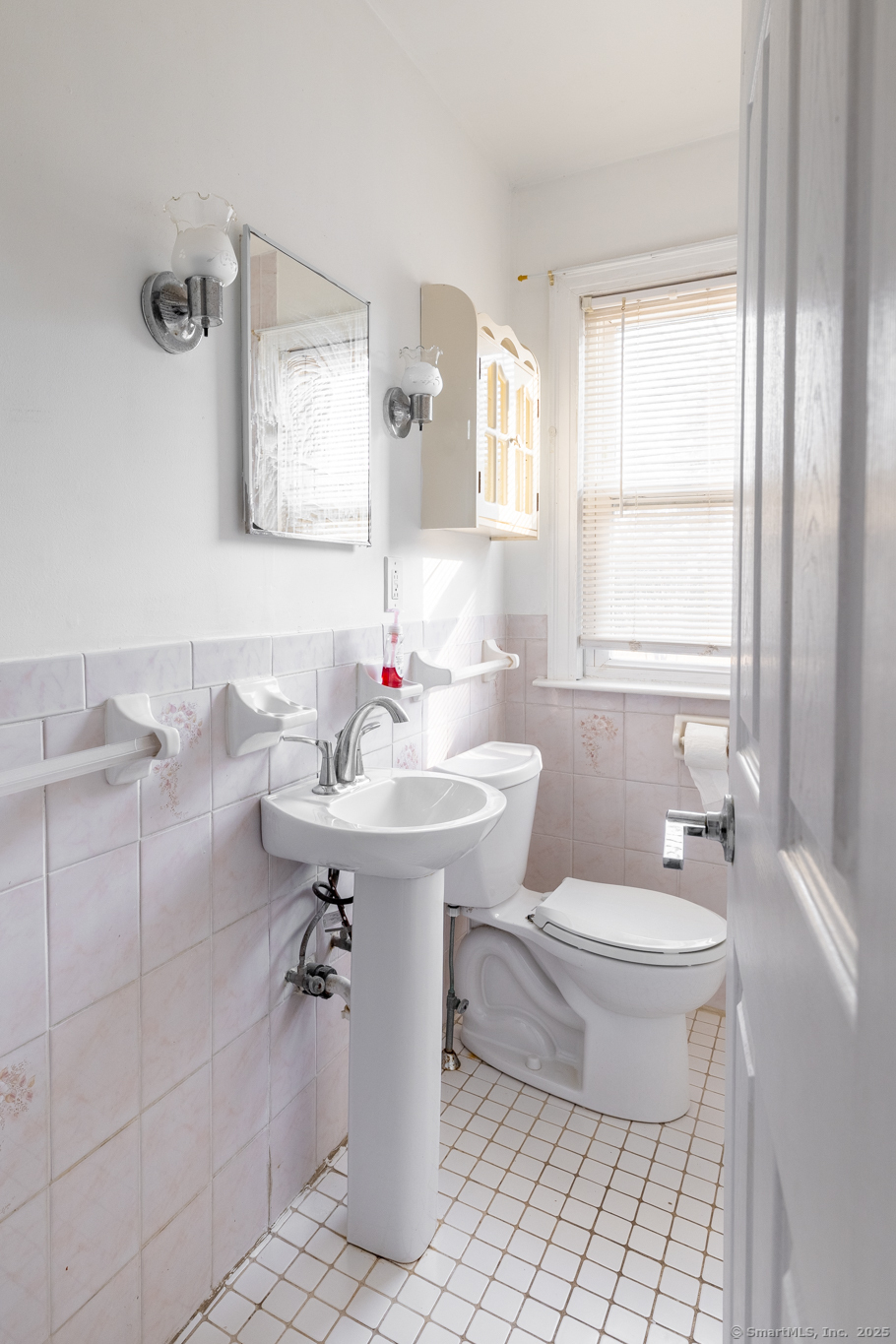 23 Capewell Avenue, Watertown, Connecticut image 7
