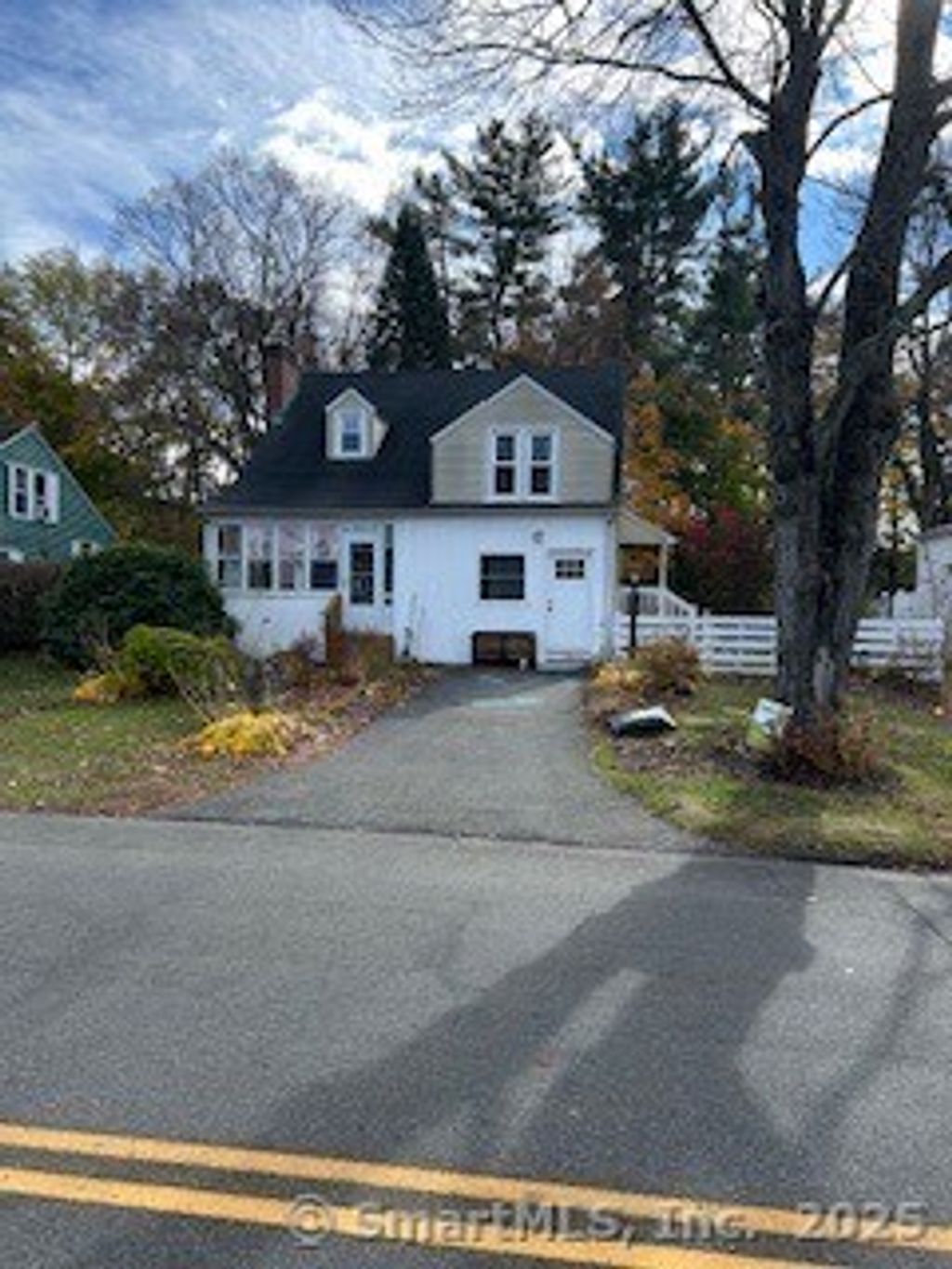 Photo of 301 Wall Street, Meriden, CT 06450 (MLS # 24137277)