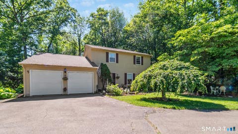 Homes For Sale - 105 Inwood Lane<br/> Bristol, CT 06010