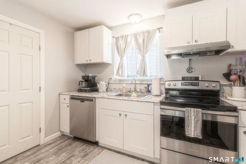 Tiny photo for 11 Cedarbrook Townhouse Road #11, Brookfield, CT 06804 (MLS # 24185220)