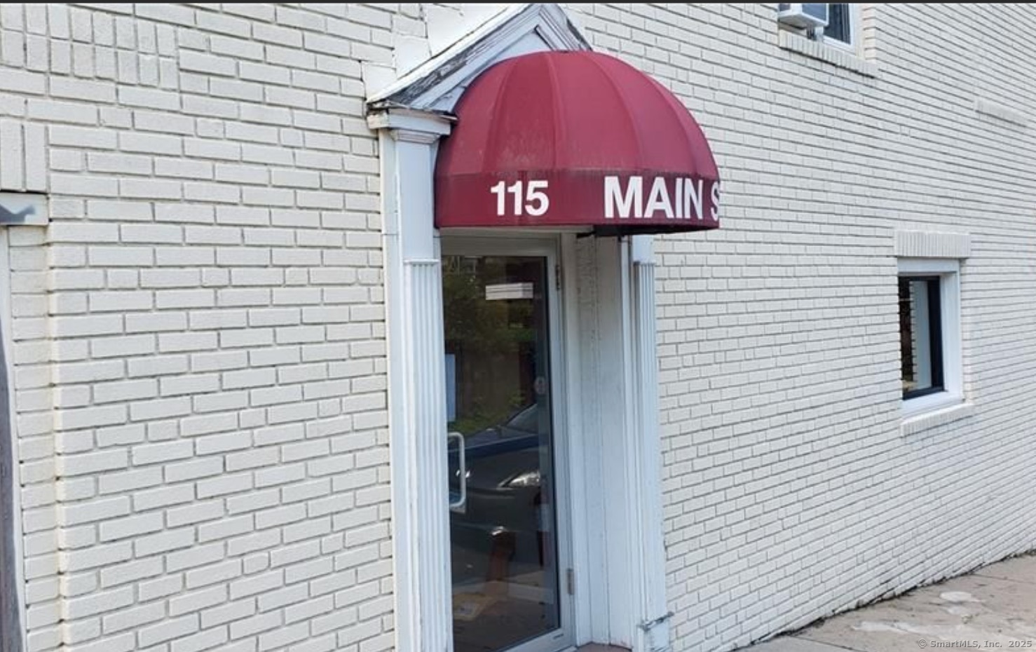 Main Street 2, Norwalk, Connecticut - 2 Bedrooms  
1 Bathrooms  
4 Rooms - 