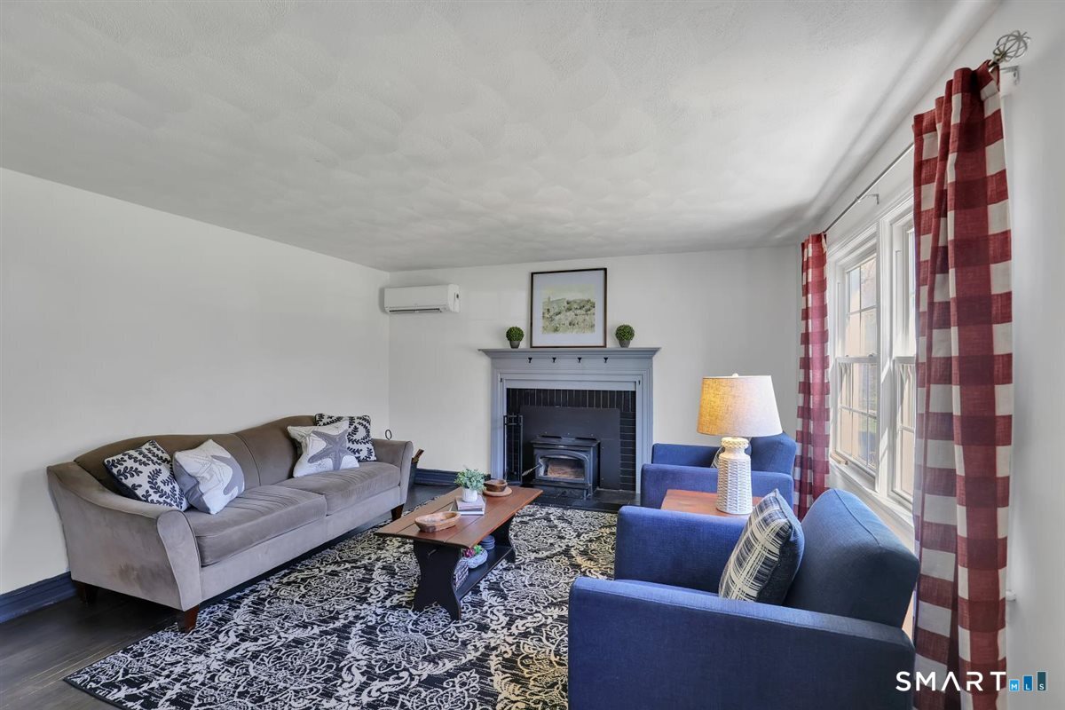 14 Burlwood Drive