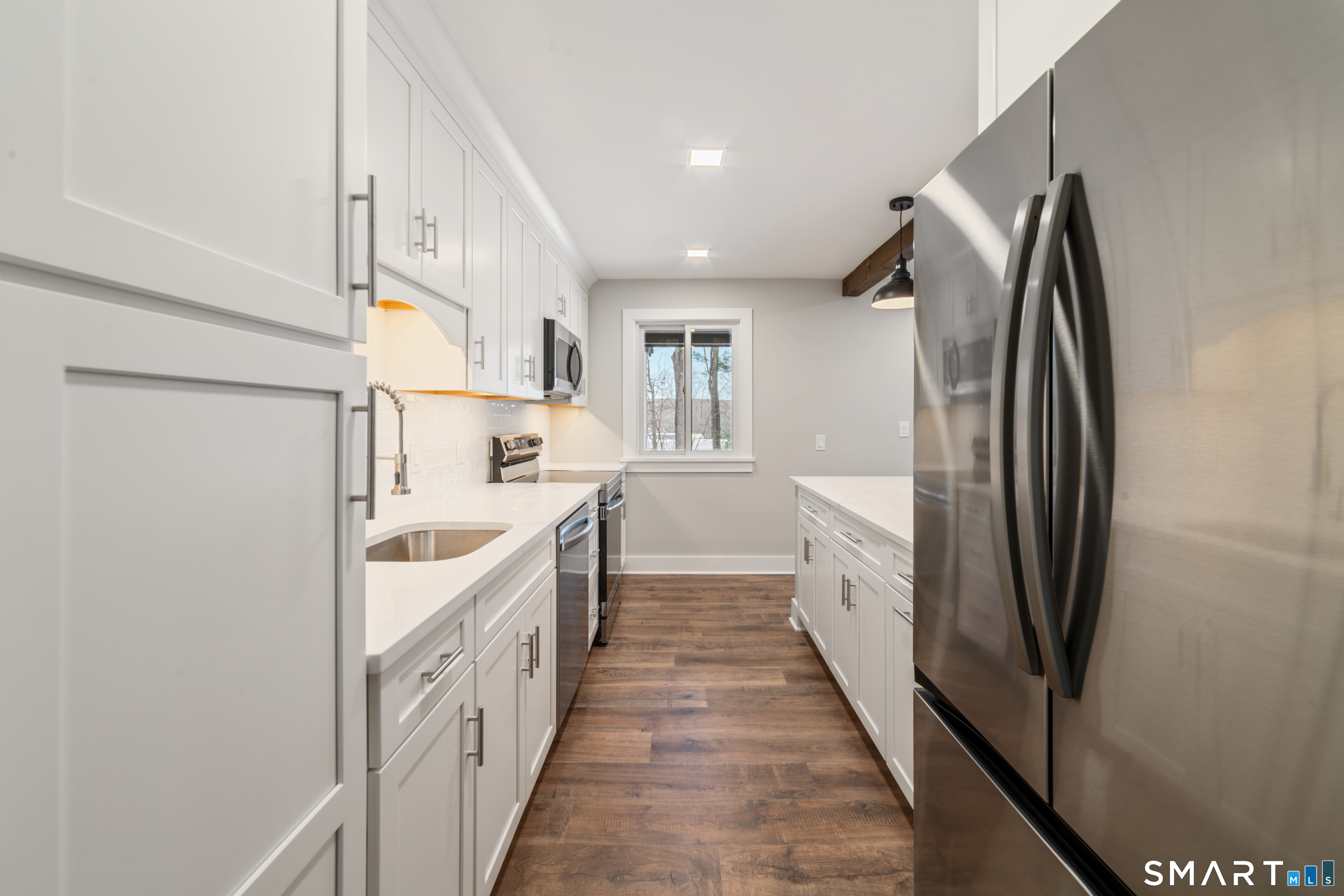 304 Heritage Village B