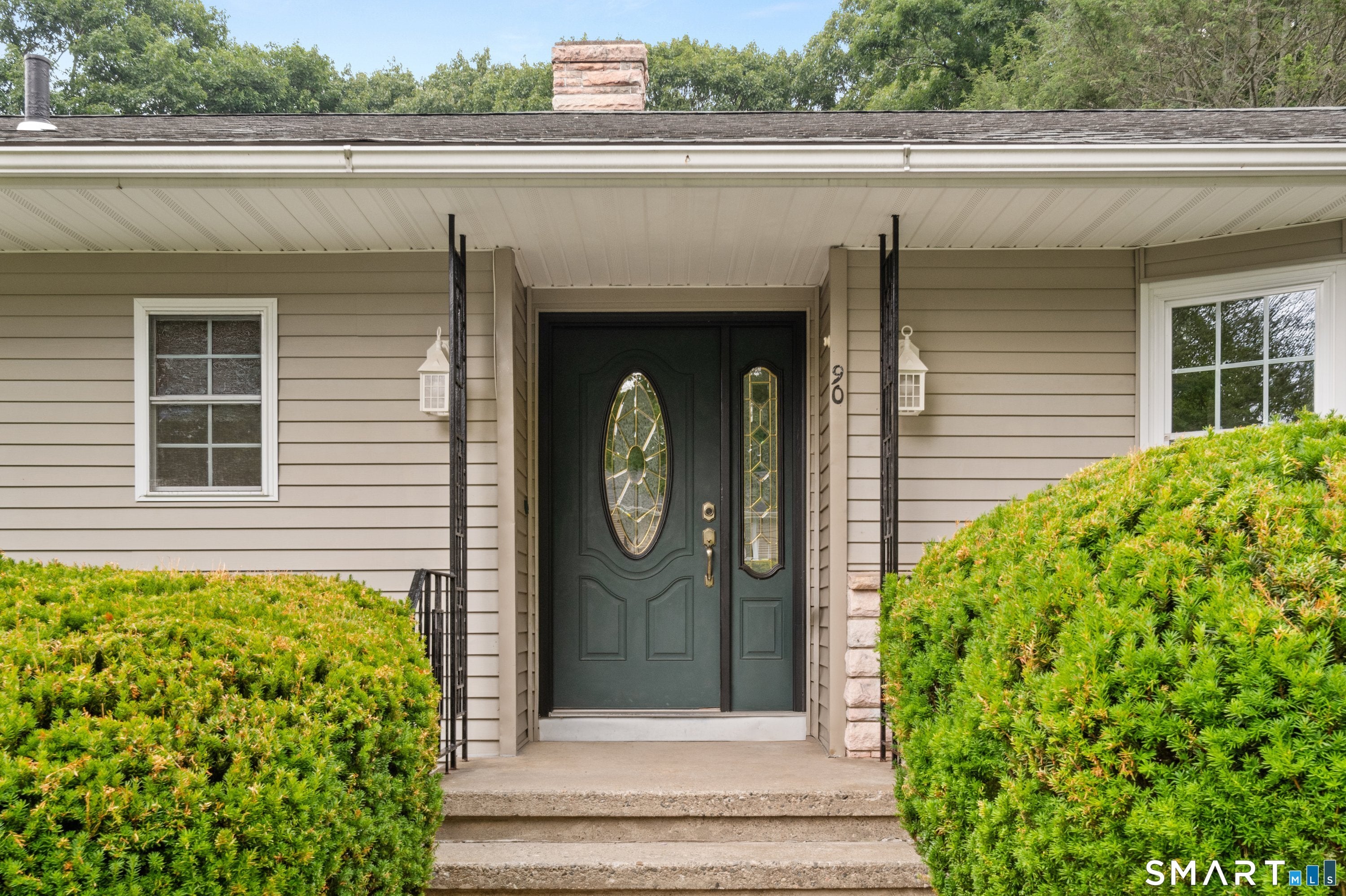 90 Meadowlawn Road