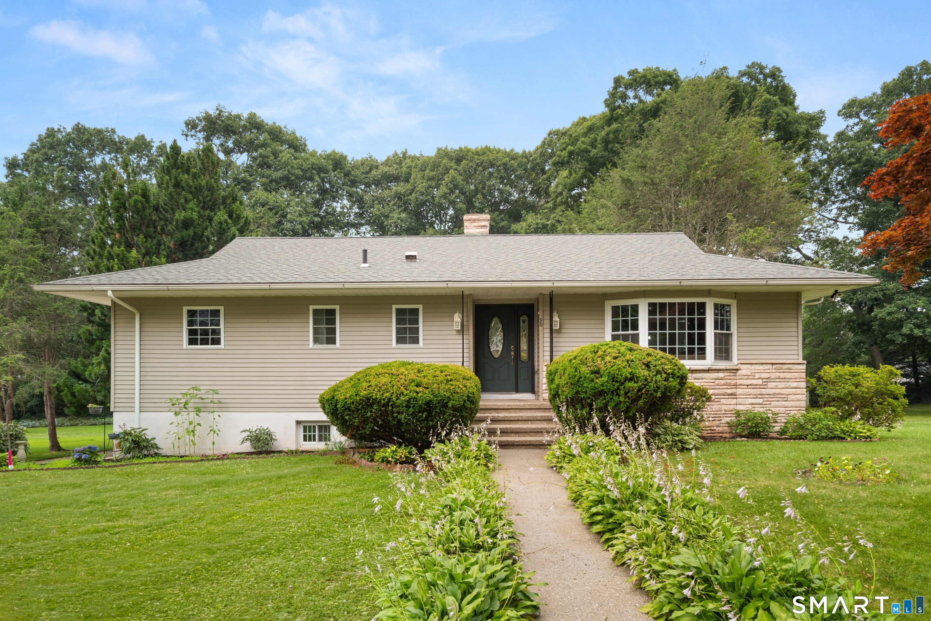 90 Meadowlawn Road