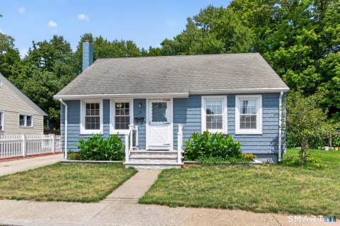 Homes For Sale - 20 Woodrow Avenue<br/> Norwich, CT 06360