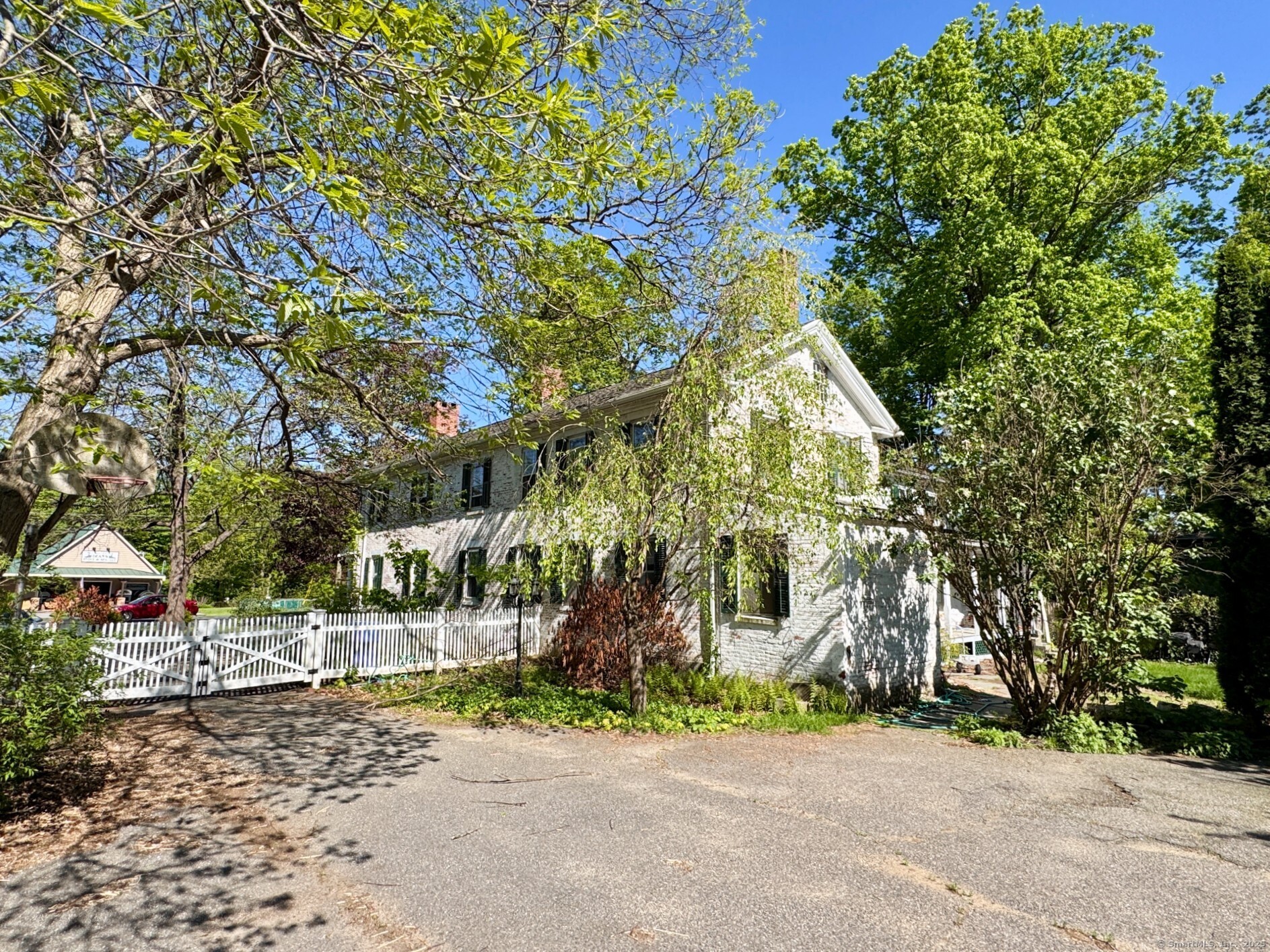373 Main Street