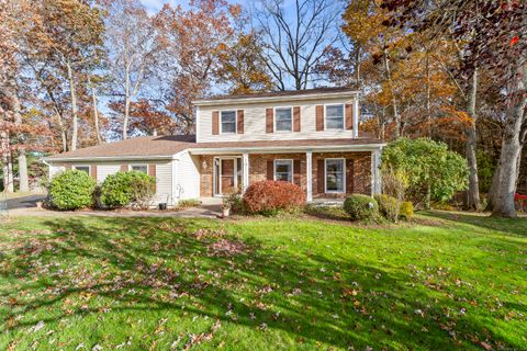 Photo of 40 Melody Lane, East Hartford, CT 06118 (MLS # 24134805)