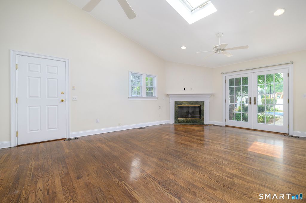 Photo of 18 Elm Tree Place #1st floor, Stamford, CT 06906 (MLS # 24193797)