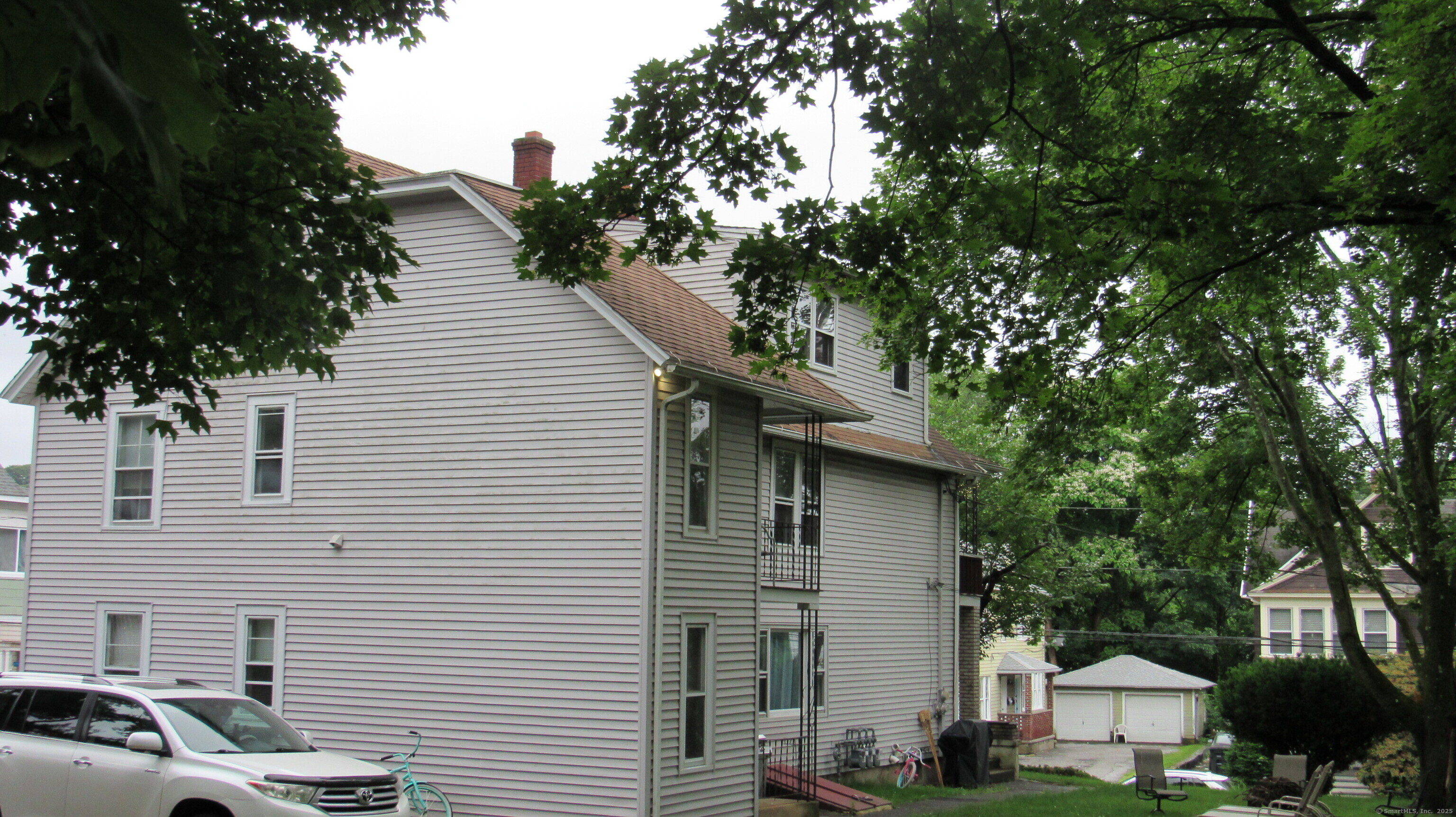 195 East Pearl Street
