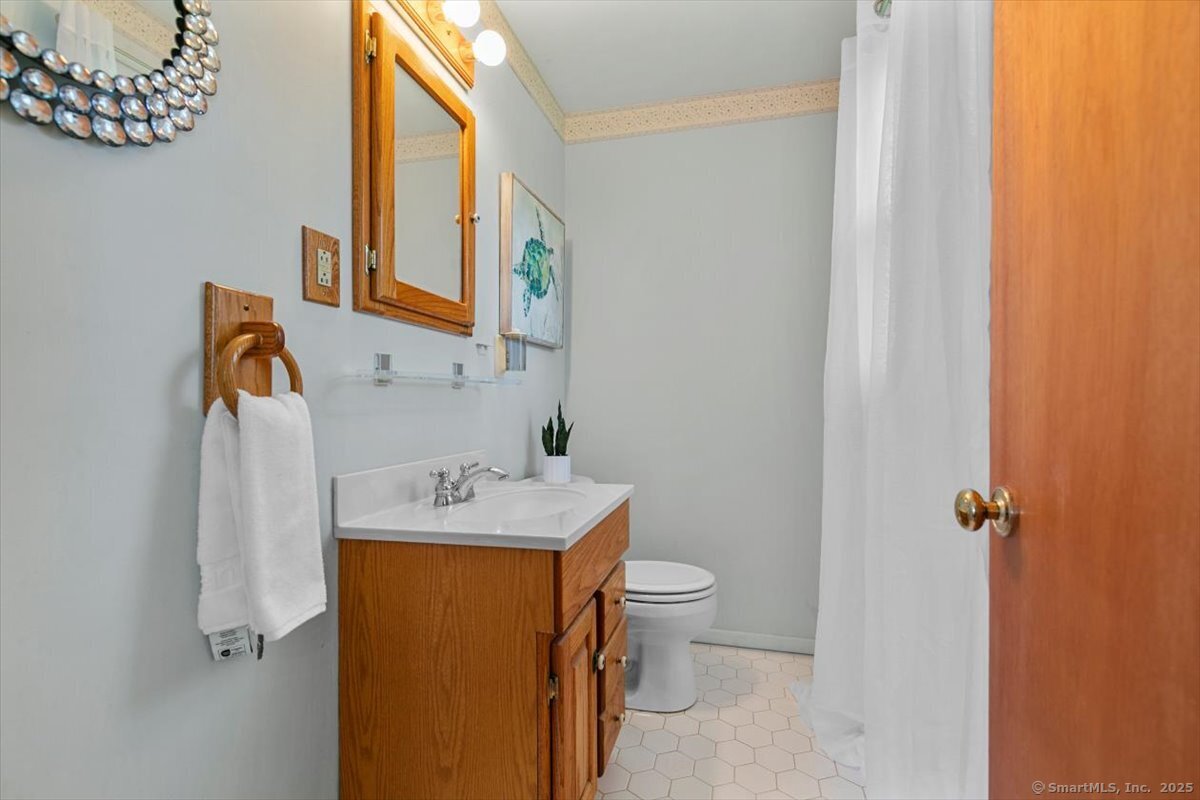 35 Ardmore Road, Milford, Connecticut image 12