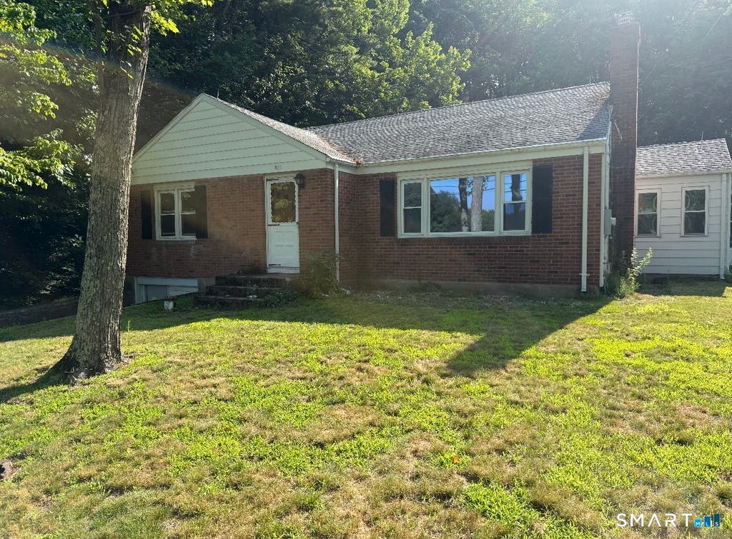 Photo of 183 Hillstown Road, Manchester, CT 06040 (MLS # 24194272)