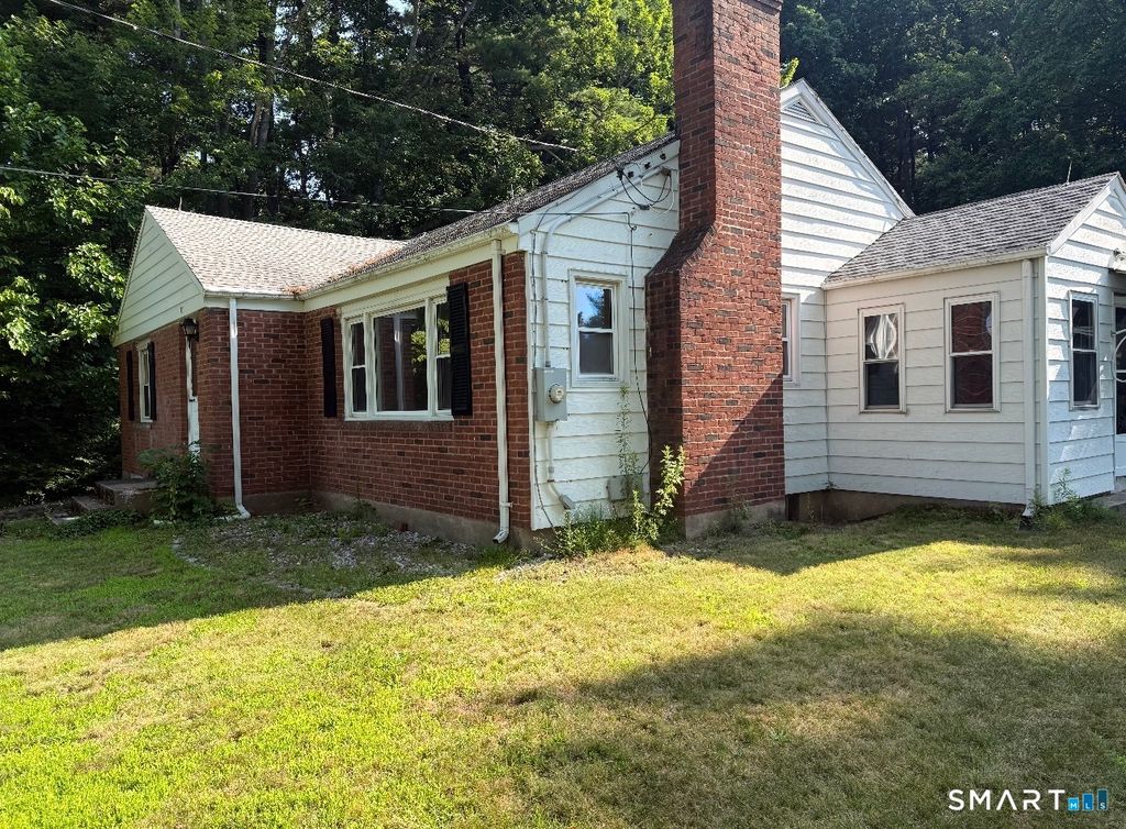 Photo of 183 Hillstown Road, Manchester, CT 06040 (MLS # 24194272)