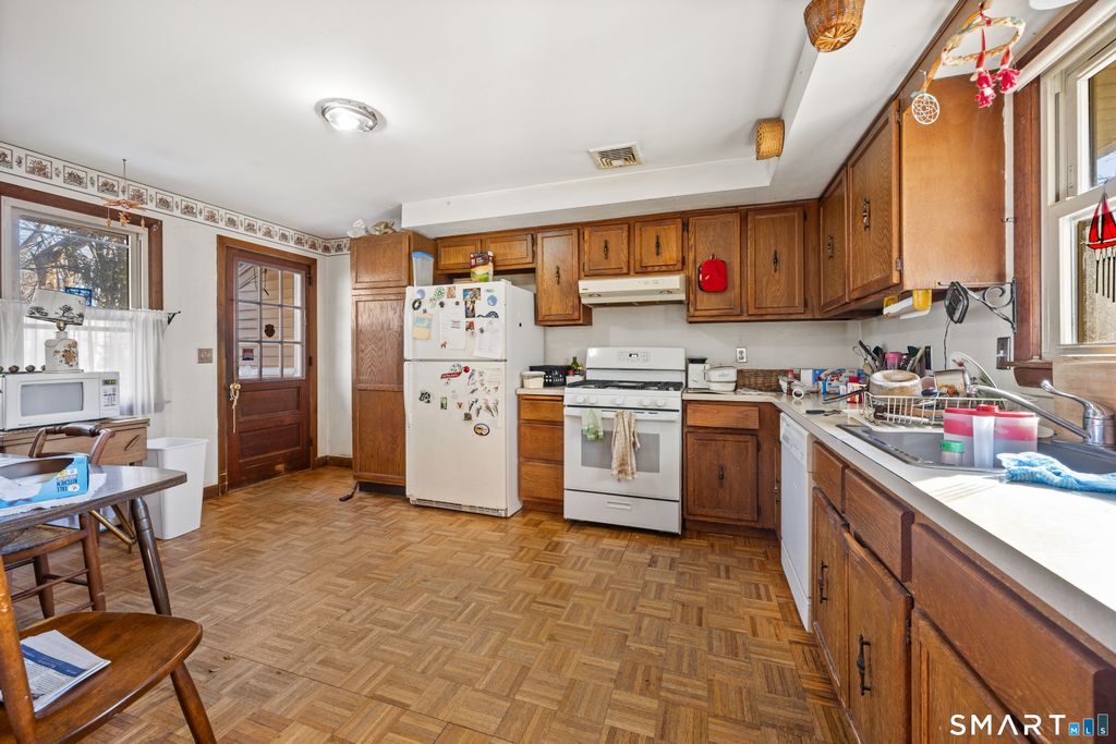 Photo of 24 Old Musket Drive, Newington, CT 06111 (MLS # 24157890)