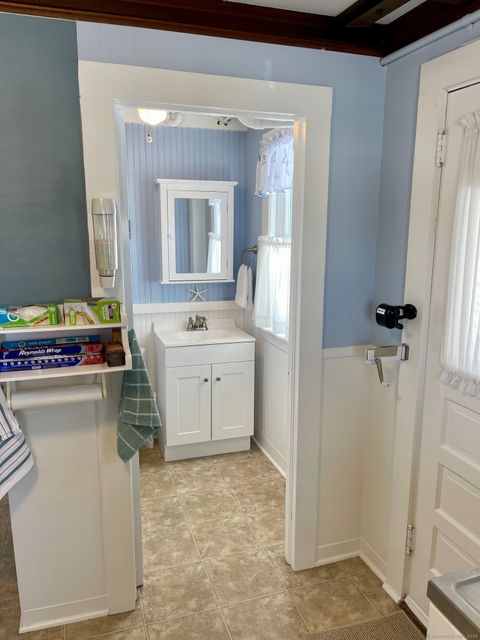 Tiny photo for 122 Taylor Avenue, Madison, CT 06443 (MLS # 24153205)