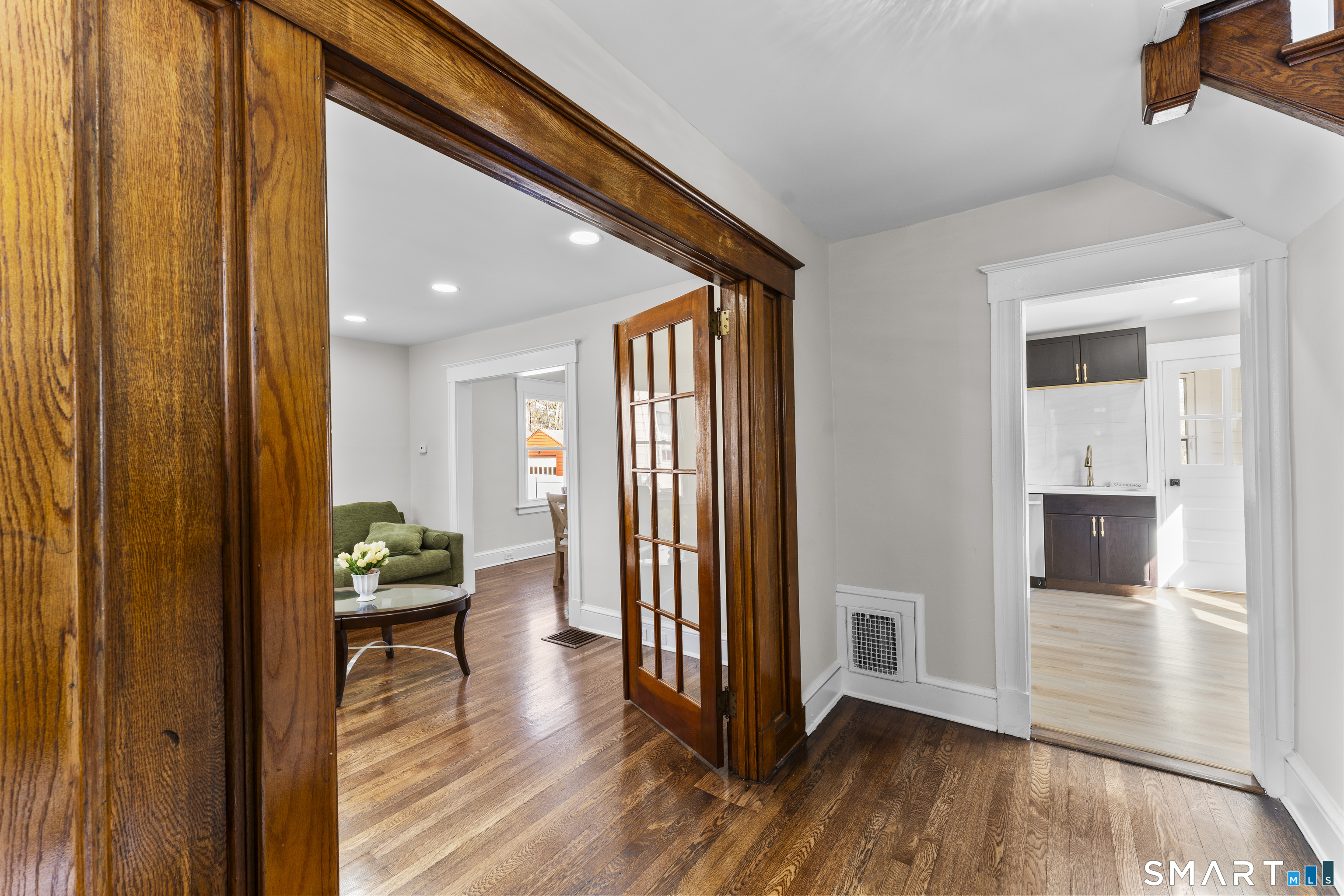 30 Oakwood Street
