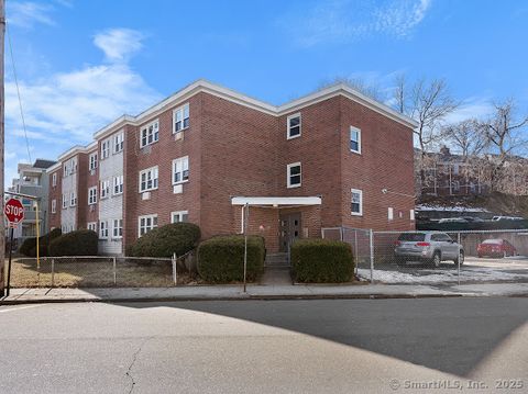 191 Oak Street Bridgeport CT 06604