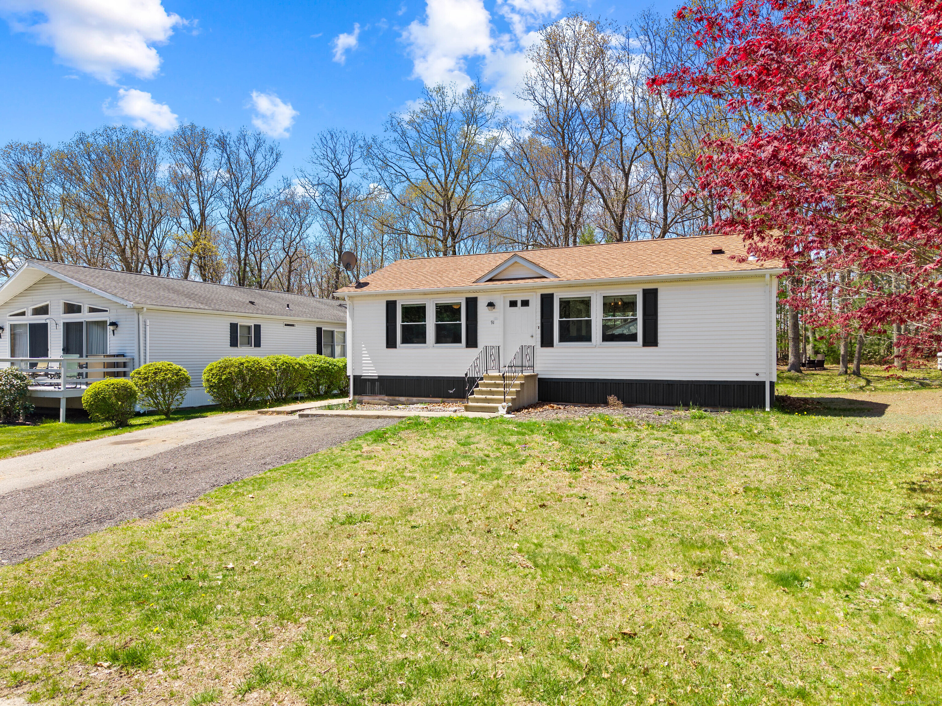 91 Colonial Road