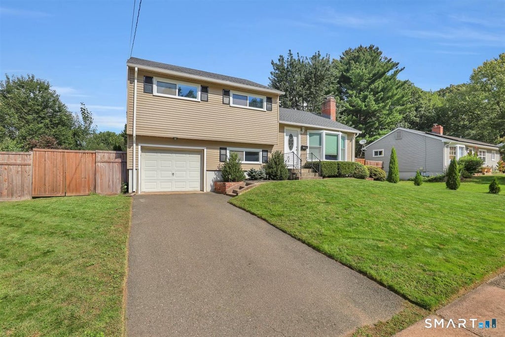 Photo of 221 Monroe Street, East Hartford, CT 06118 (MLS # 24209608)