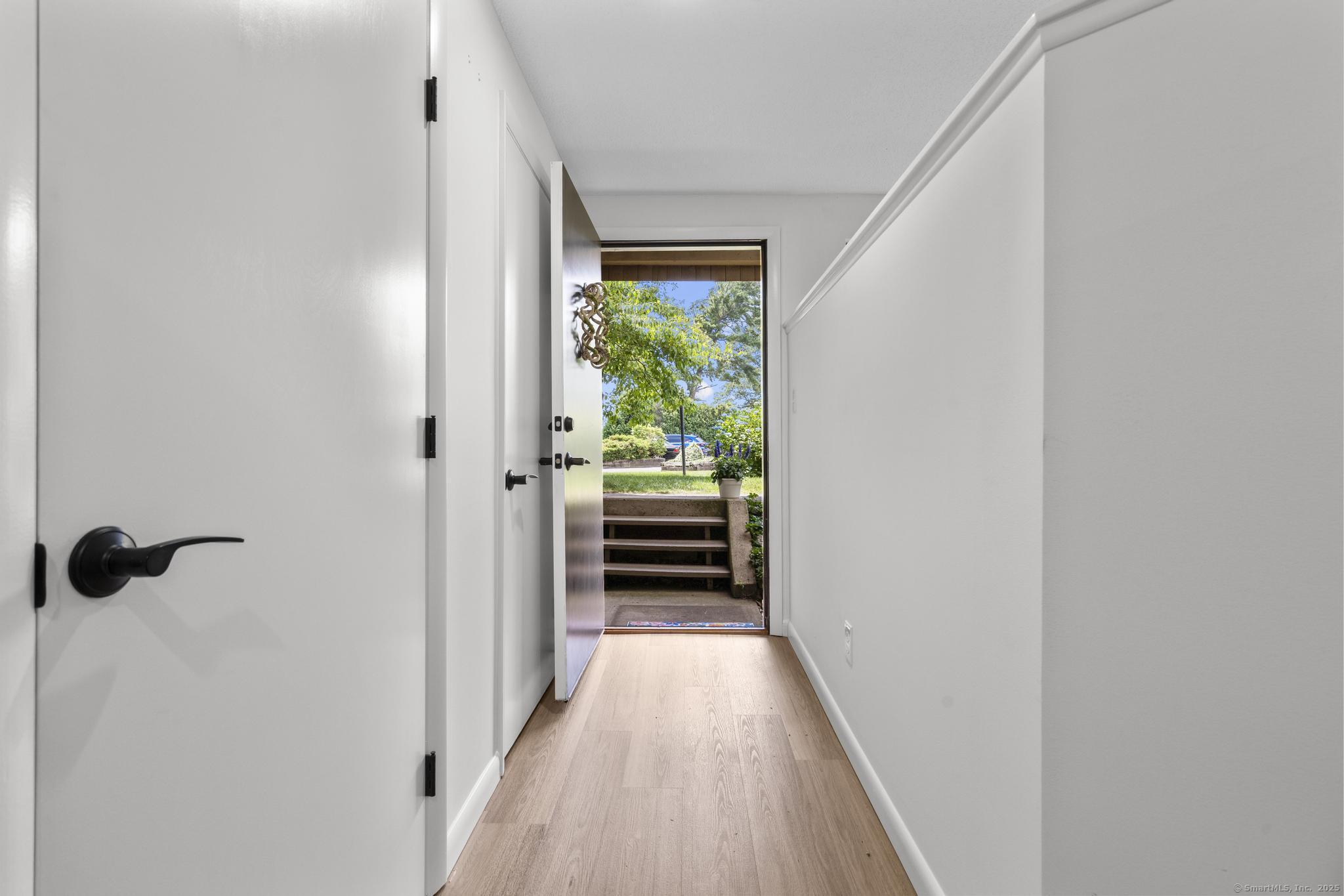 16 Pine Orchard Road APT 18