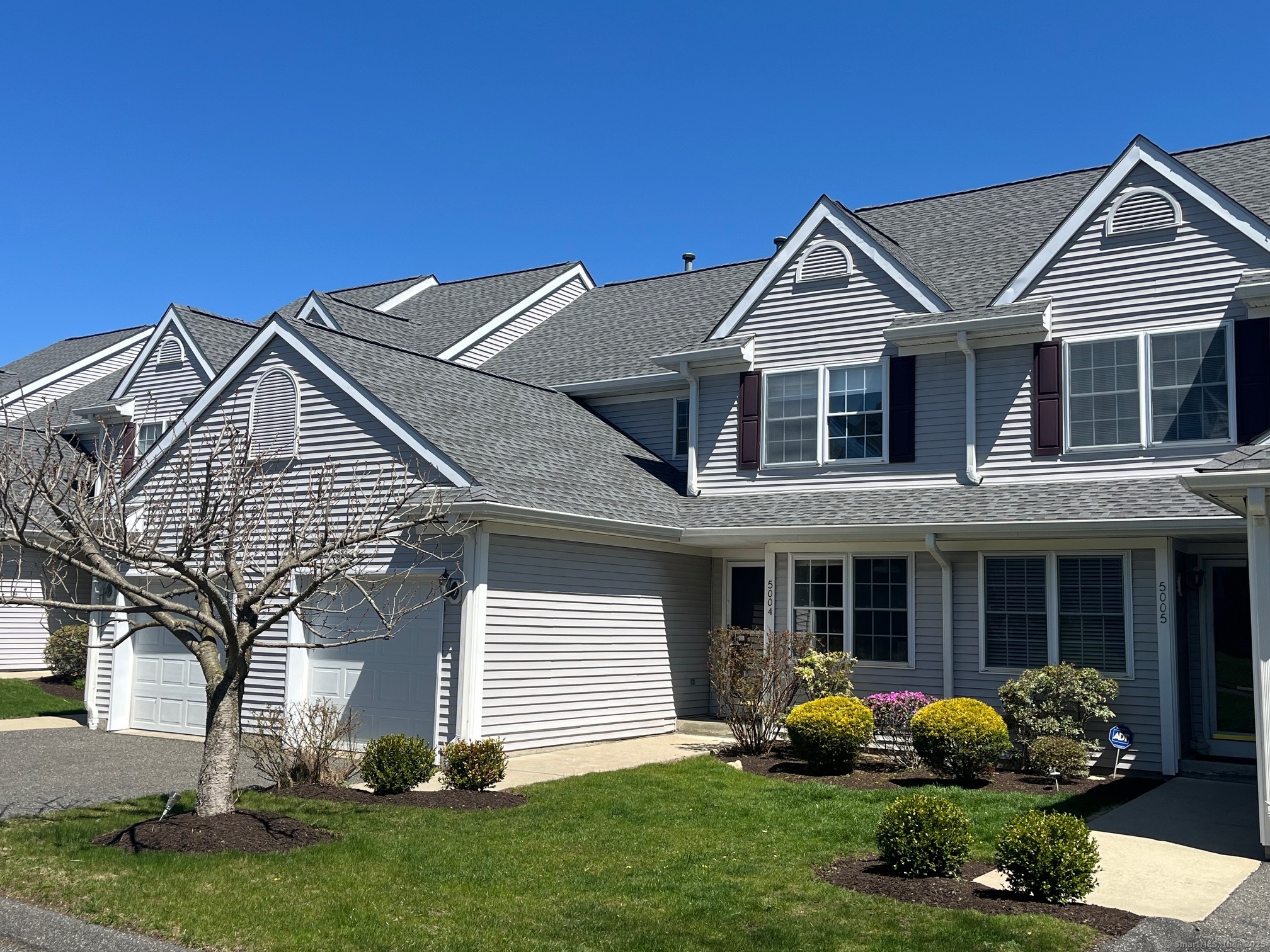 Property for Sale at Heartwood Lane 5004, Danbury, Connecticut - Bedrooms: 2 
Bathrooms: 3 
Rooms: 5  - $449,000
