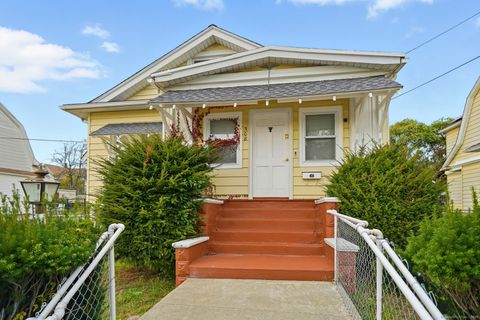 Tiny photo for 508 Hawley Avenue, Bridgeport, CT 06606 (MLS # 24136900)