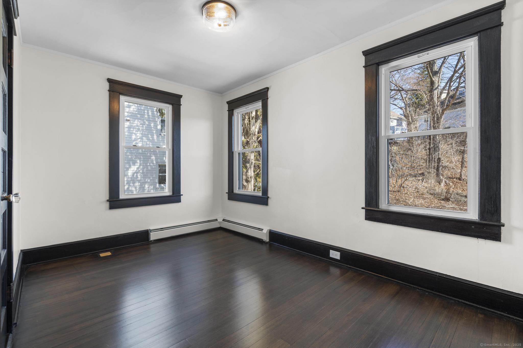 4 Wellsville Avenue, New Milford, Connecticut image 13