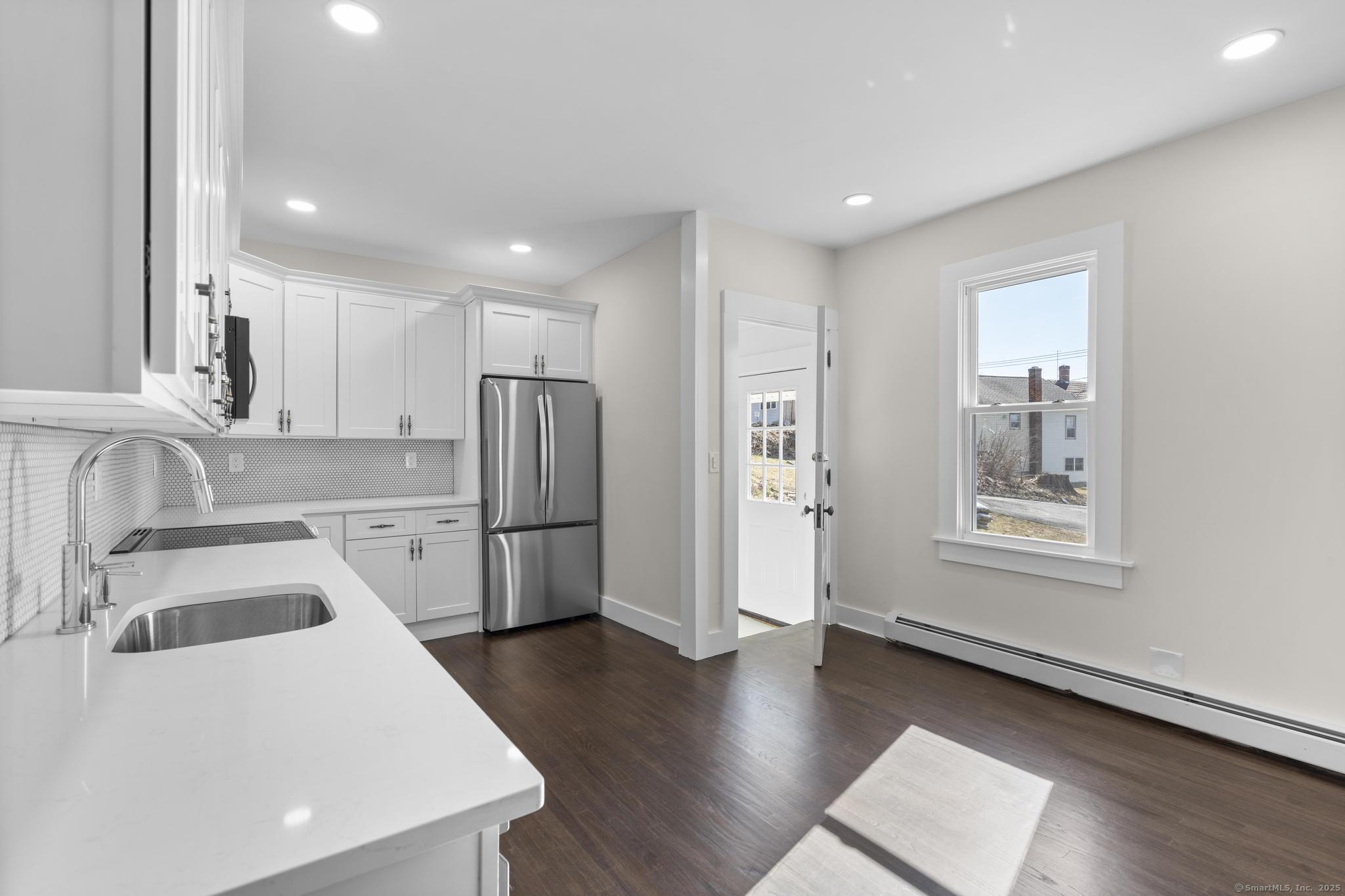 4 Wellsville Avenue, New Milford, Connecticut image 8