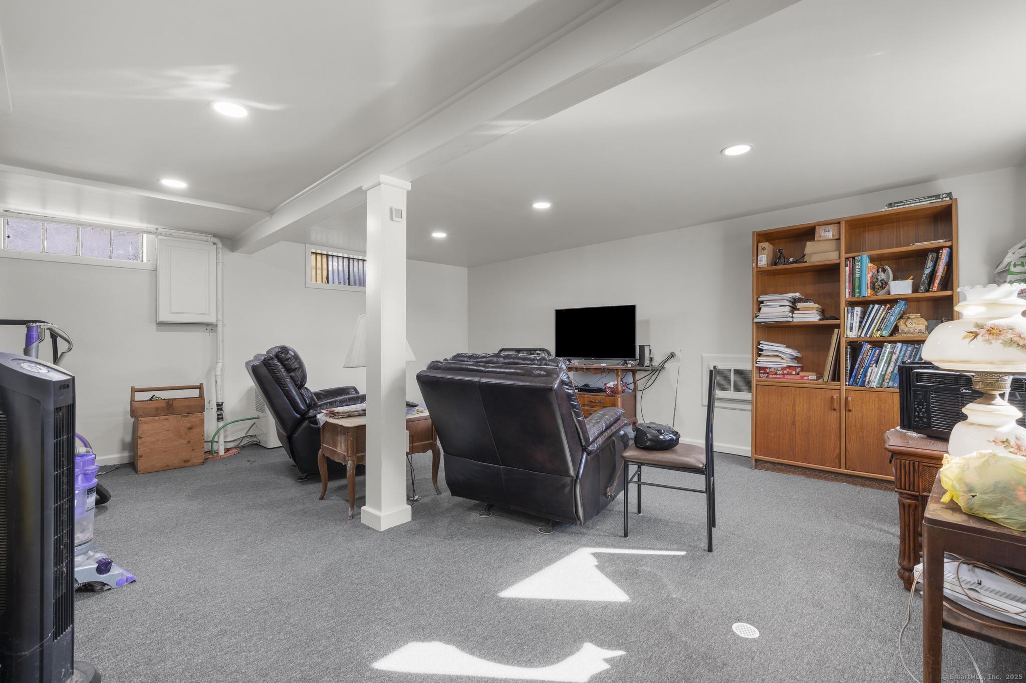 4 Wellsville Avenue, New Milford, Connecticut image 22