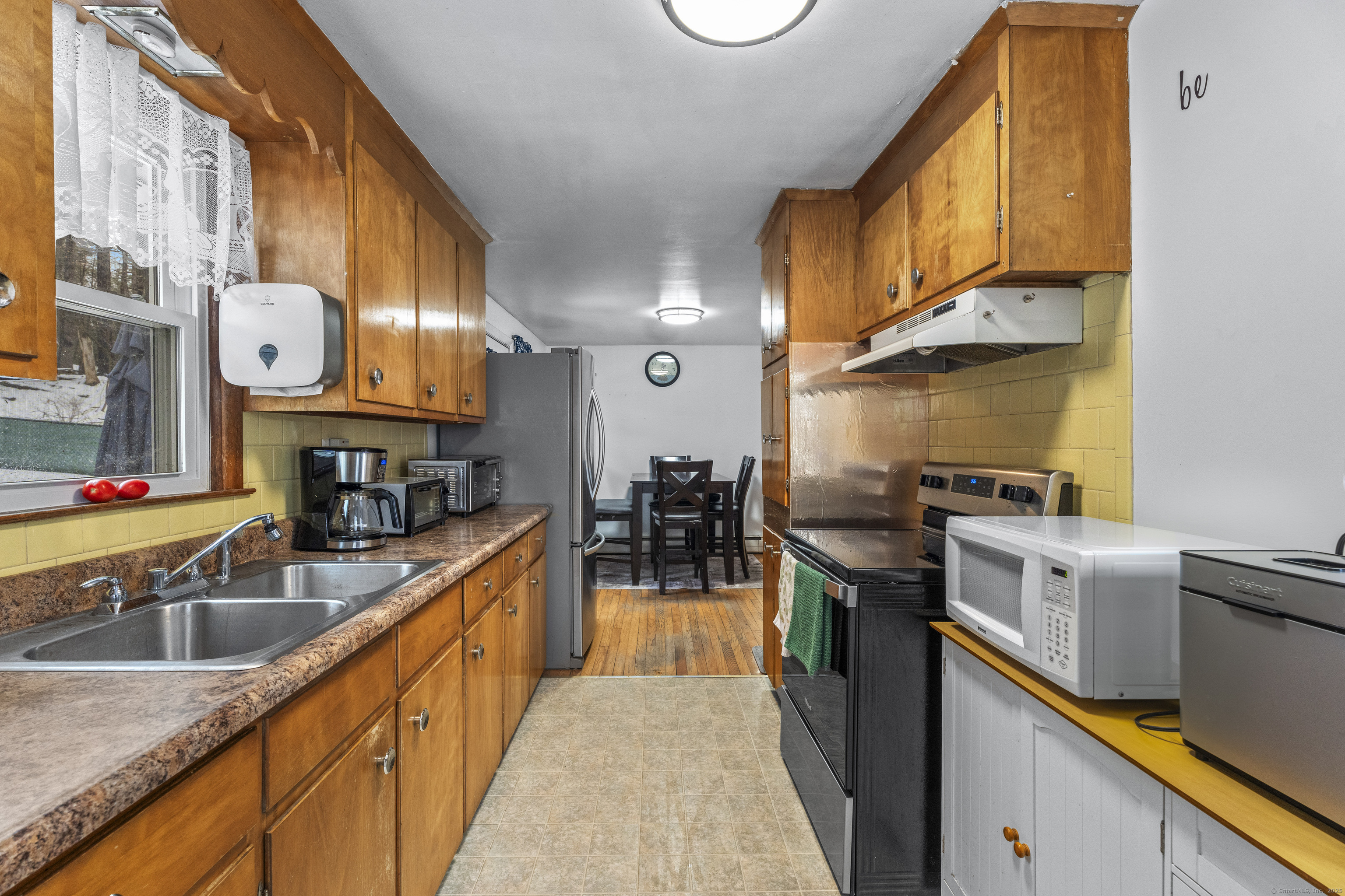 855 Riverside Drive, Thompson, Connecticut image 2