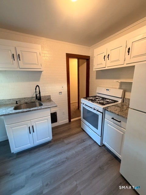 Tiny photo for 94-Apt2 Tomlinson Avenue, Plainville, CT 06062 (MLS # 24181344)