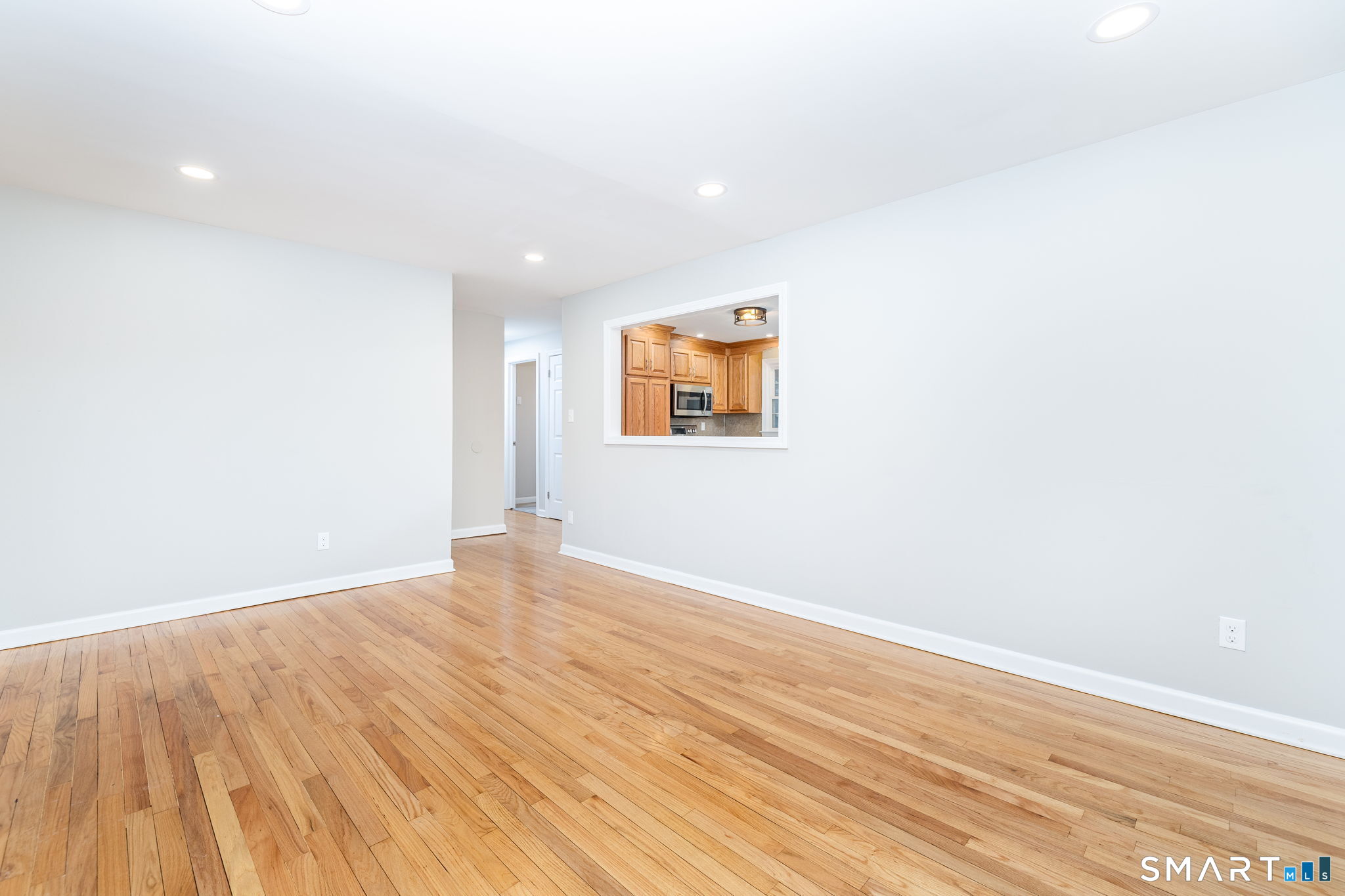 14 Bridgeport Avenue