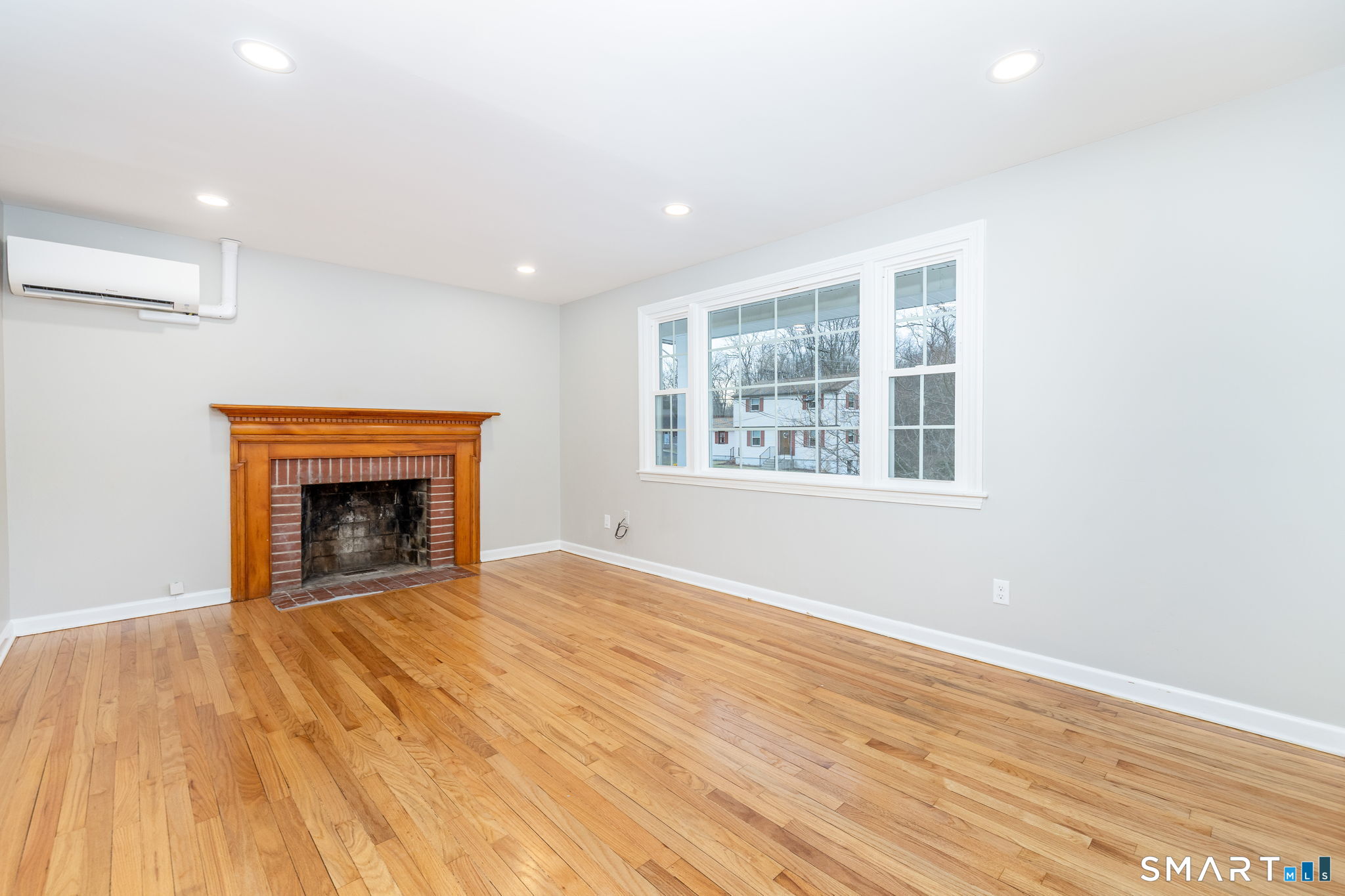 14 Bridgeport Avenue