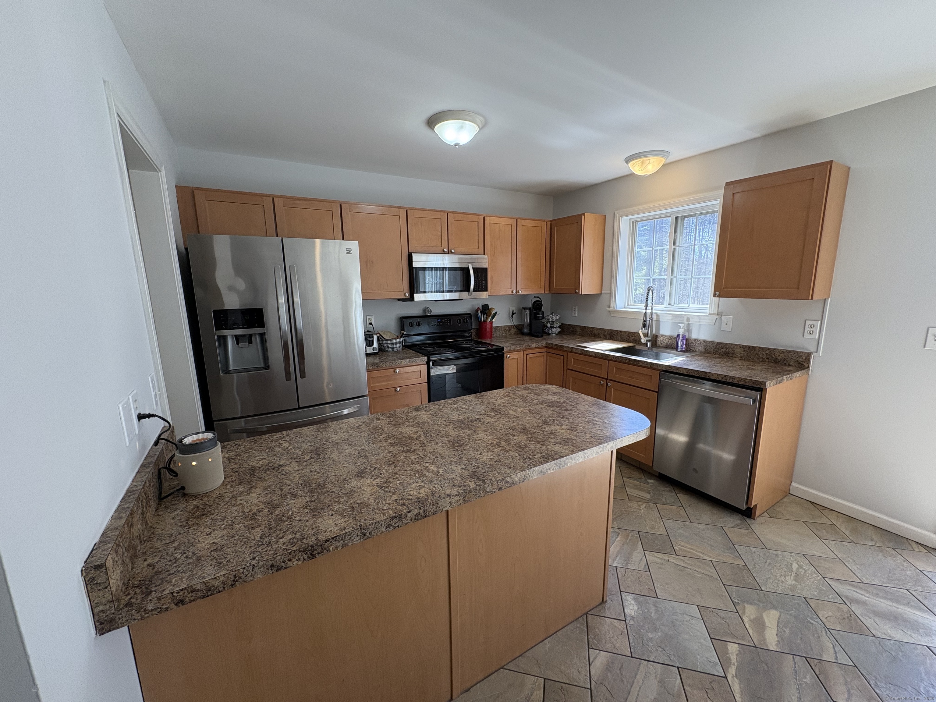 28 Mihaliak Road Extension, Willington, Connecticut image 5