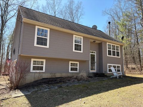28 Mihaliak Road Extension Willington CT 06279
