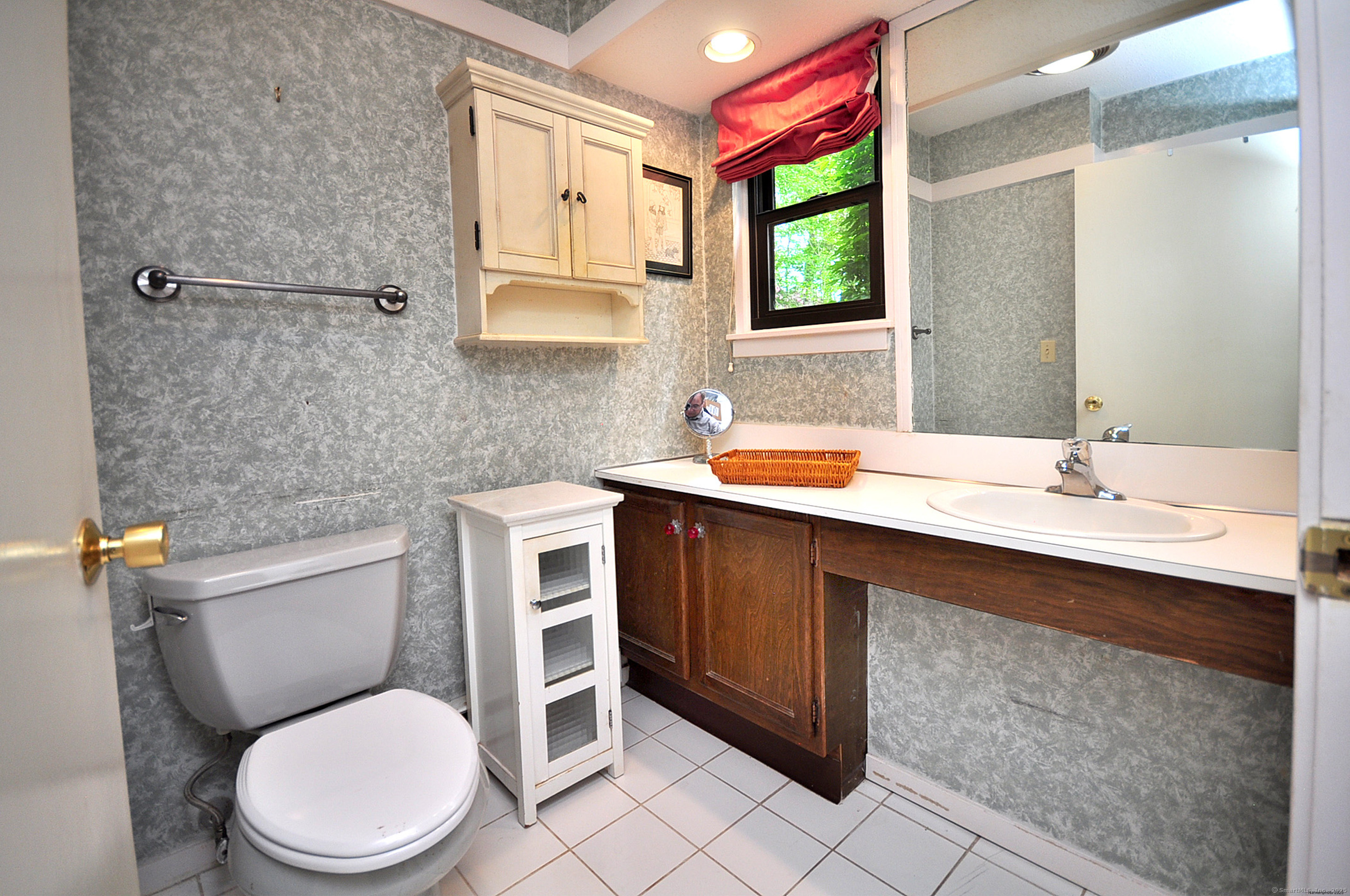 876 Heritage Village #A, Southbury, Connecticut image 17