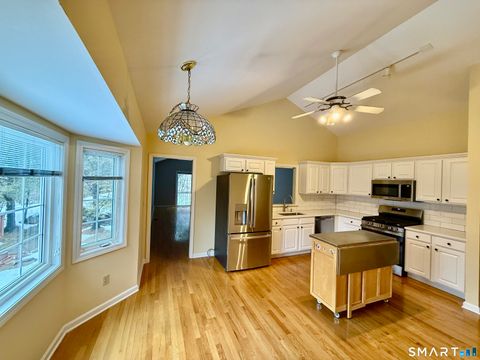 Tiny photo for 31 Greystone #31, Shelton, CT 06484 (MLS # 24154843)