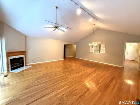 Tiny photo for 31 Greystone #31, Shelton, CT 06484 (MLS # 24154843)