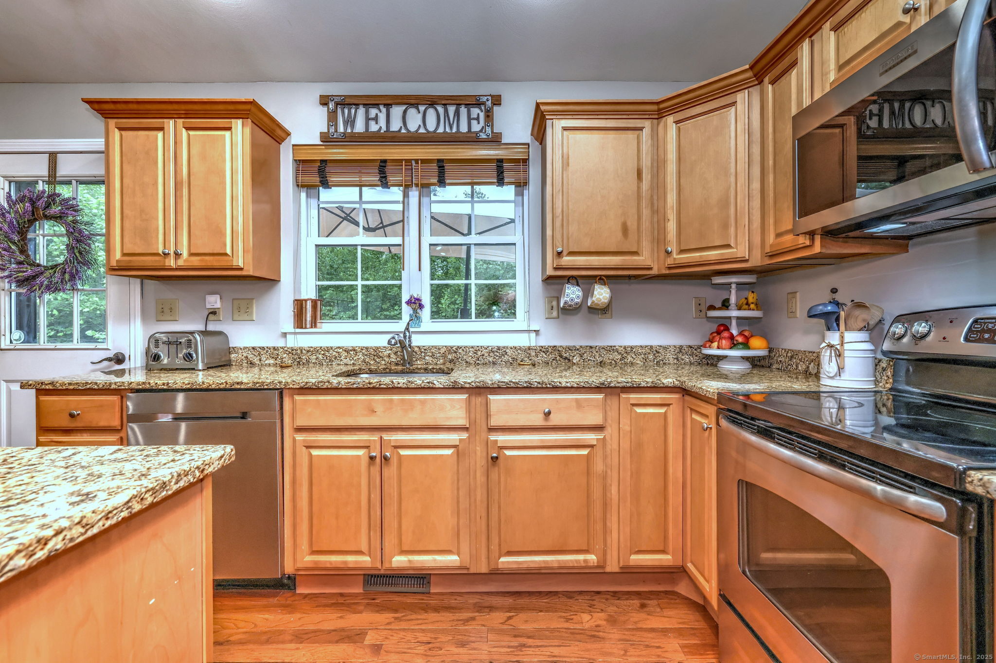 77 Wisteria Drive, Naugatuck, Connecticut image 13