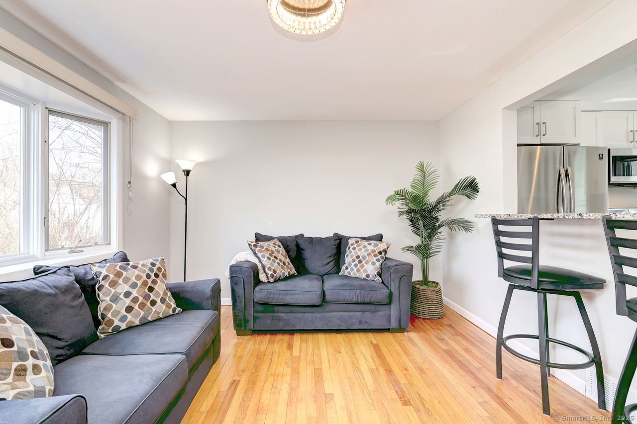 237 Valley Avenue, Bridgeport, Connecticut image 10