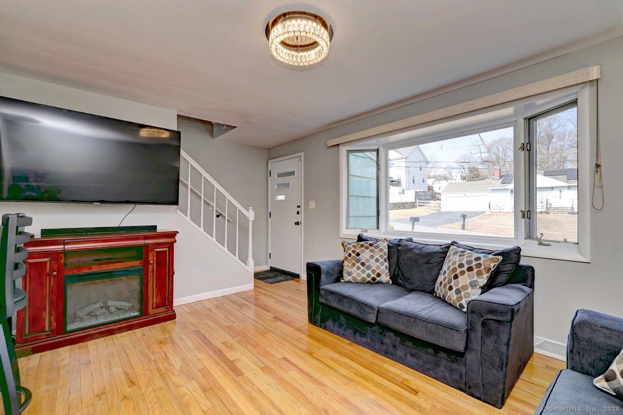 237 Valley Avenue, Bridgeport, Connecticut image 11