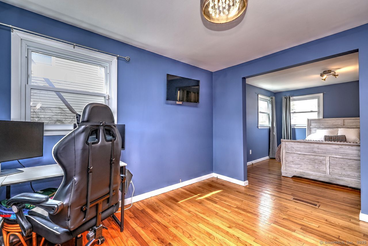 237 Valley Avenue, Bridgeport, Connecticut image 19