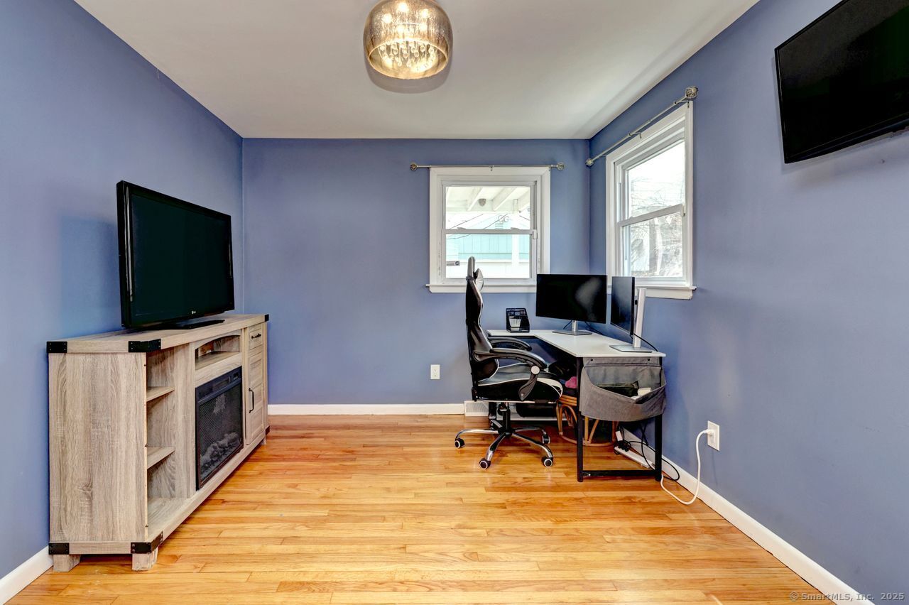 237 Valley Avenue, Bridgeport, Connecticut image 18