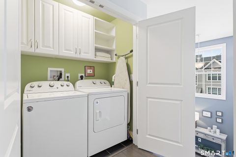 Tiny photo for 23 Putnam Lane #23, Danbury, CT 06810 (MLS # 24156265)